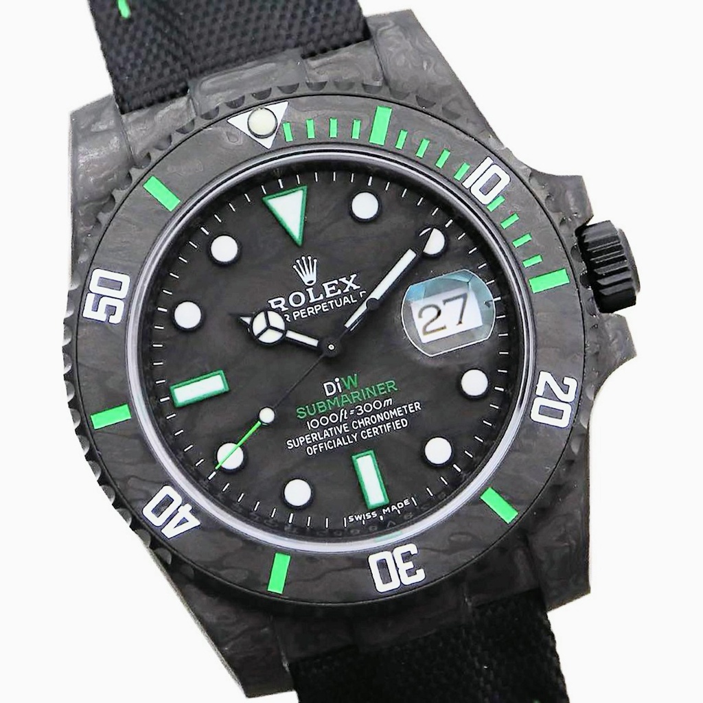 DIW-Submariner-Carbon-Green-2-2.jpg