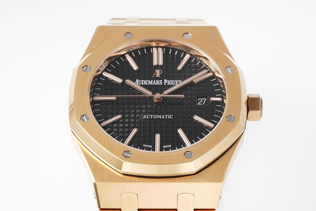 Royal Oak 15400, 41mm, Black Textured Dial on Rose Gold Bracelet