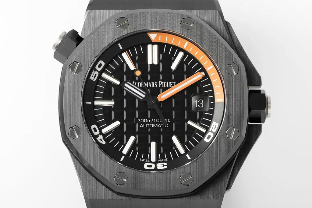 Royal Oak Offshore Diver 15707, Black