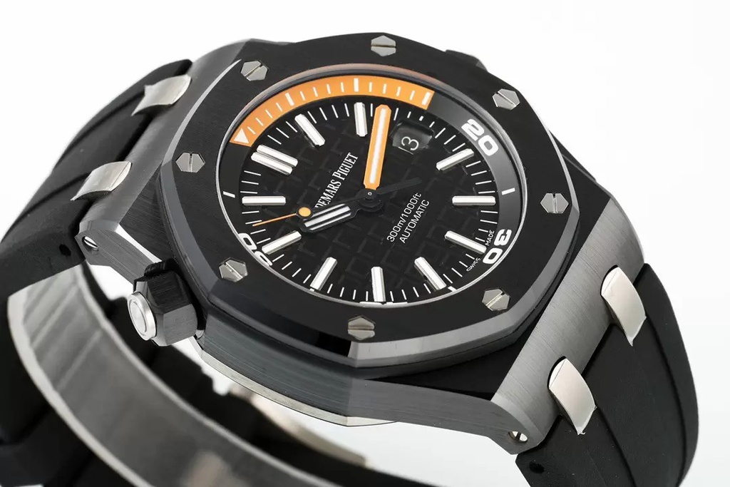 Royal Oak Offshore Diver 15707, Black